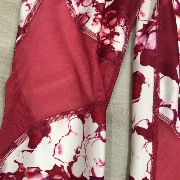 🏋️♀️ Under Armour Leggings - XS - Picture 8 of 8